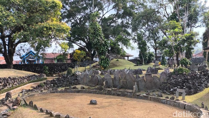 Museum Taman Purbakala Cipari Kuningan