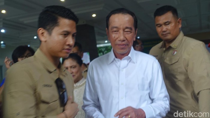 Presiden ke-7 RI Joko Widodo (Jokowi) menghadiri reuni Fakultas Kehutanan Universitas Gadjah Mada (UGM), Sabtu (26/7/2025).