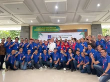 Jokowi Posting Reuni Seangkatan Fakultas Kehutanan UGM: Spirit 80 Terus Relevan