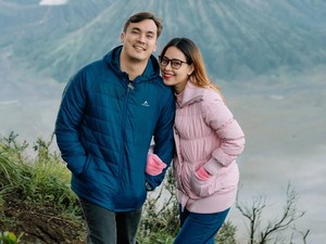 Rendy Kjaernett Makin Bucin, Lady Nayoan Akui Ada Perubahan Manis