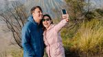 Rendy Kjaernett Nikmati Bromo Bareng Istri Sebelum Diterpa Gosip