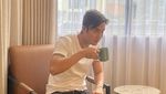 Rendy Kjaernett Saat Ngemil Pisang Goreng dan Makan Bersama Lady Nayoan