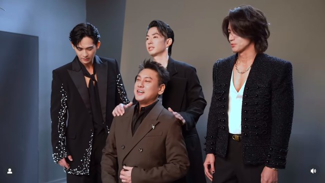 Selagi pemotretan, mereka saling bercanda meski sebelumnya Ken Chu mengungkap bahwa ia sudah keluar group chat F4 karena sebuah ketidakcocokan. Foto: Instagram