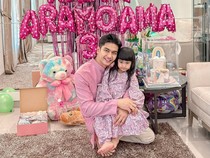 Doa Menyentuh Teuku Ryan Untuk Moana yang Ultah Ketiga