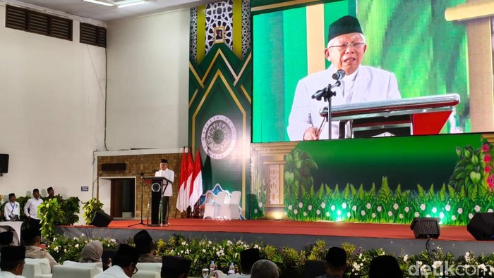 Wakil Presiden ke-13, Maruf Amin hadir dalam acara Tasyakuran Milad ke-50 Majelis Ulama Indonesia (MUI). (Kurniawan F/detikcom)