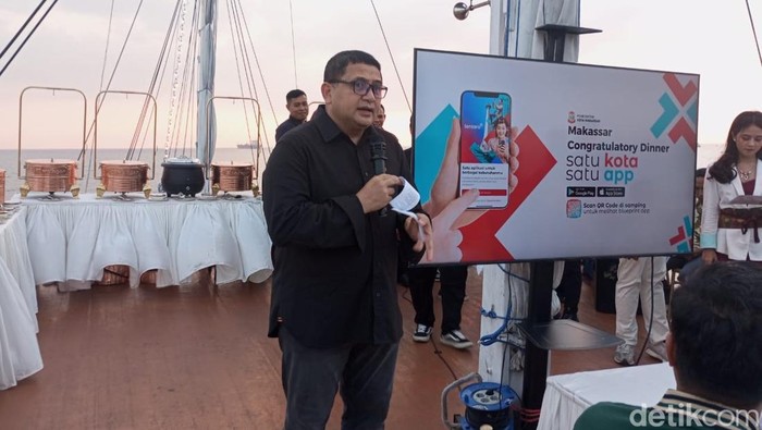 Wali Kota Makassar Munafri Appi Arifuddin memperkenalkan Makassar Super Apps Lontara+.