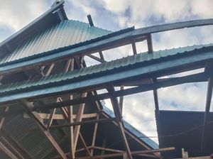 Angin Puting Beliung Terjang Permukiman di Mateng, 38 Rumah-2 Sekolah Rusak