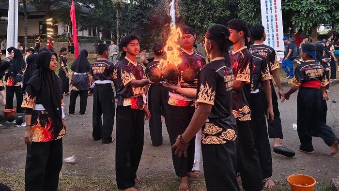 Atraksi boles saat pecahkan rekor MURI di Jakarta