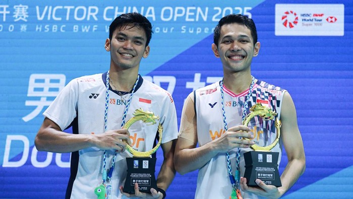 Fajar Alfian/Muhammad Shohibul Fikri meraih gelar juara di China Open 2025.