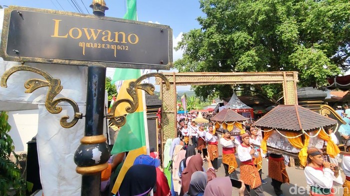 Wujud Syukur dan Tolak Bala, Warga Purworejo Gelar Garebek Lowano, Minggu (27/7/2025) sore.