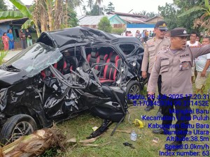Mobil Tertabrak Kereta Api di Perlintasan Tanpa Palang Simalungun, 3 Tewas-7 Luka