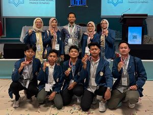 Inovasi Wakaf Reksa Dana Antar Mahasiswa Unair Raih Medali di Turki