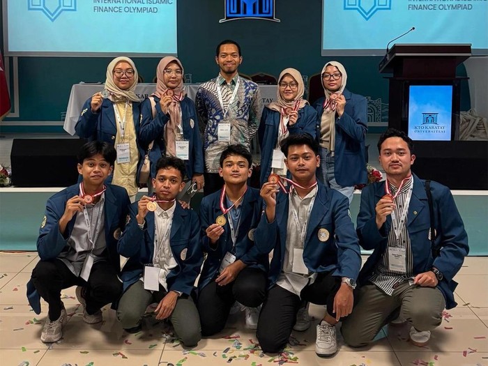 Mahasiswa Unair menangkan kompetisi internasional.
