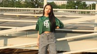 Naura Ayu gak terbebani untuk kuliah lagi. Karena orang tua support, jadi itu gak jadi beban. Terus aku juga perlu itu (pendidikan), ujarnya. (Foto: dok Instagram naura.ayu)