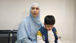 Oki Setiana Dewi Terharu Anak yang Idap Sindrom Prader-Willi Bisa Al-Fatihah