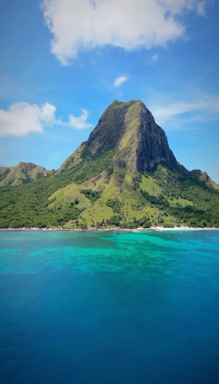 Pemandangan spot wisata Nuca Molas di Manggarai, NTT.