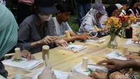 Kegiatan ini merupakan bagian dari kampanye kolektif untuk mengurangi penggunaan plastik sekali pakai yang kian mencemari lingkungan dan mengancam kesehatan manusia.
