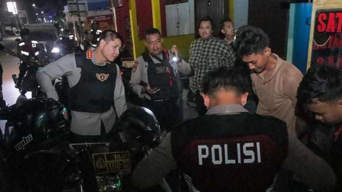 Polisi mengamankan ABG hendak tawuran di Jaktim. (dok. ist)
