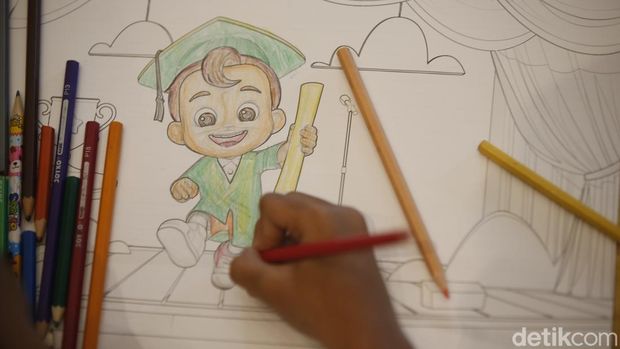 Lomba mewarnai dalam rangka Pekan Seni Anak Pintar Indonesia 2025 resmi dimulai di Auditorium Bank Mega, Jakarta, Minggu (27/7/2025). Acara ini diselenggarakan oleh Cerebrofort sebagai bagian dari dukungan terhadap program Kemendikdasmen '7 Kebiasaan Indonesia Hebat'.