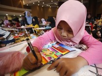 Serunya Anak-anak Adu Kreativitas di Lomba Mewarnai Cerebrofort
