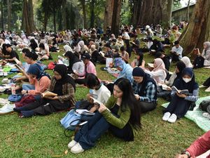 Video Berawal dari Putus Cinta, Wanita Ini Ciptakan Klub Baca