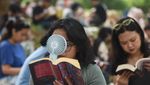 Taman Jadi Perpustakaan Sunyi bagi Warga Jakarta