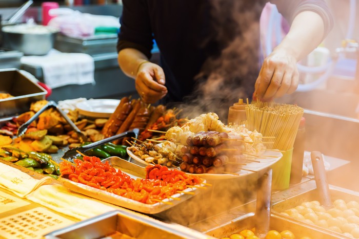 Kota-kota dengan Makanan Kaki Lima Terbaik di Asia