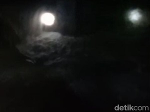 2 Rumah Warga Cianjur Hanyut Diterjang Banjir