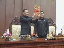 Raperda APBD Gianyar Disahkan, Bupati Siap Kerja Maksimal untuk Rakyat