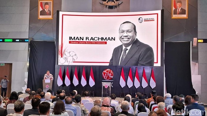 Direktur Utama BEI, Iman Rachman, dalam peluncuran Yayasan Padi Kapas Indonesia di Main Hall BEI, Jakarta, Senin (28/7/2025).
