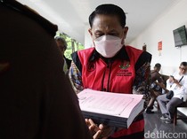 Terima Suap Kasus Ronald Tannur, Eks Ketua PN Surabaya Divonis 7 Tahun Bui