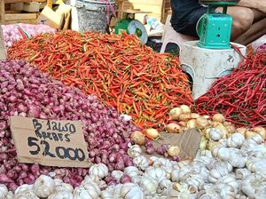 Harga Sembako Jogja Hari Ini 4 Agustus 2025: Bawang Merah Tembus 50 Ribu/Kg!