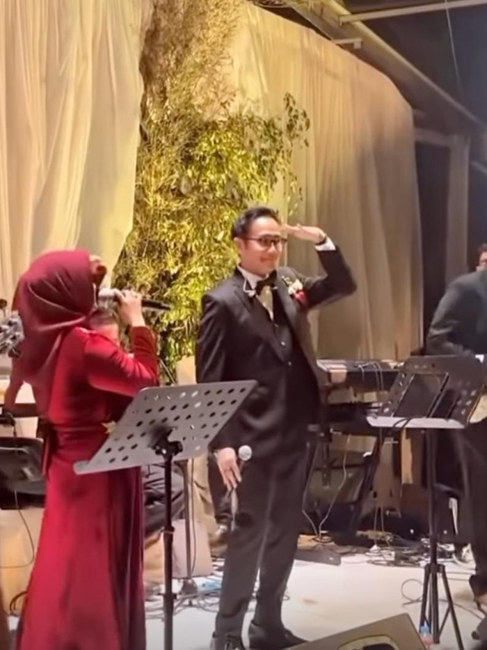 Ikke Nurjanah dan Aldi Bragi nyanyi bareng lagi. Ikke Nurjanah dan Aldi Bragi di Instagram miliknya.
