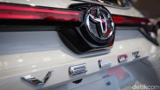 Mau Ada Versi Hybrid, Segini Daftar Harga Toyota Veloz Terbaru Mau Ada Versi Hybrid, Segini Daftar Harga Toyota Veloz Terbaru