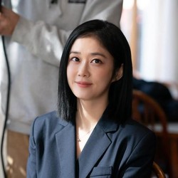 Jang Nara Resah Punya Wajah Awet Muda