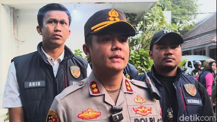 Kapolres Gresik AKBP Rovan Richard Mehenu.