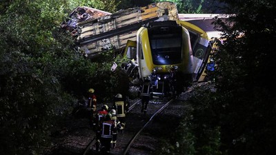 Kereta di Jerman Tergelincir, 3 Penumpang Tewas