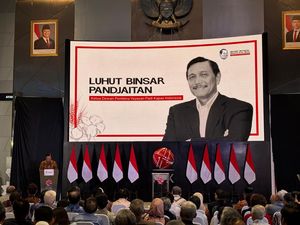 Luhut: Masih Bahas Ijazah? Lebih Penting Kontribusi untuk Negara