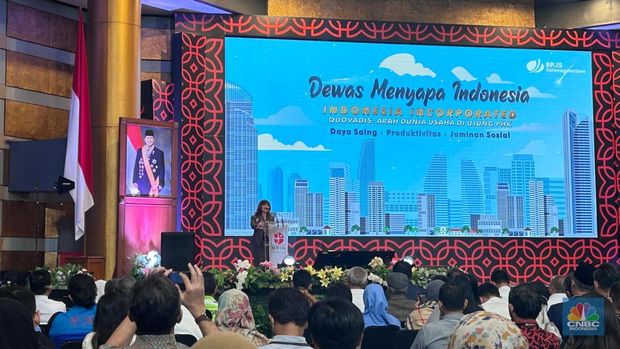 Ketua Umum Asosiasi Pengusaha Indonesia (Apindo) Shinta Widjaja Kamdani dalam acara Dewas Menyapa Indonesia di Jakarta, Senin (28/7/2025). (CNBC Indonesia/Martyasari Rizky)