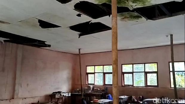 Kondi kerusakan ruang kelas di SDN Ciawi 5, Kecamatan Karangnunggal, Kabupaten Tasikmalaya