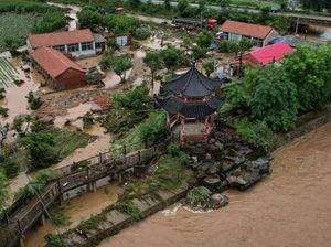 Video: Banjir Terjang Beijing China, 30 Orang Tewas
