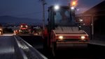 Kosovo Mendidih, Pekerja Jalan Berpacu dengan Waktu dan Suhu