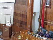 Koster Larang Akomodasi Pariwisata di Lahan Produktif Mulai Tahun Ini