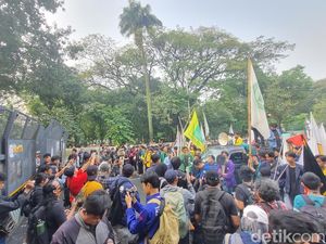 Ada Aksi Indonesia Cemas, Jalan Merdeka Selatan Arah Gambir Ditutup