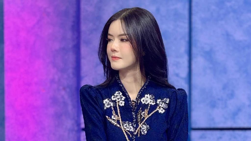 Penampilan Nita Gunawan Usai 7 Bulan Sedot Lemak di Dagu dan Lengan