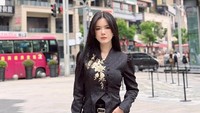 Nita Gunawan mengatakan kini lebih menjaga penampilan setelah pernah gemuk. Aku tuh intermitten fasting, terus sudah gak makan nasi, sama menjaga pola hidup dengan makan yang real food. Jadi tepung, gula, aku gak makan, katanya. (Foto: dok Instagram nitagunawan09)