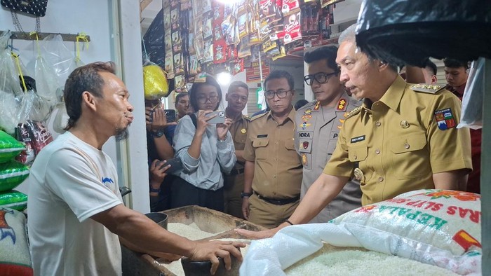 Pemkot Bogor sidak Pasar Sukasari, Kota Bogor. (Sholihin/detikcom)