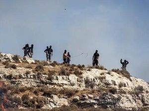 Brutal! Pemukim Israel Serang 4 Warga Asing di Tepi Barat