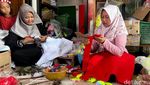 Jelang HUT RI Perajin Bando Merah Putih di Mojokerto Banjir Pesanan