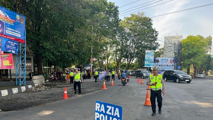 Polres Demak menggelar Operasi Patuh Candi 2025 yang berlangsung selama 14 hari, sejak 14-27 Juli 2025.